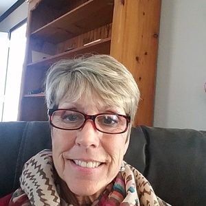 Meet your Posher, Pam